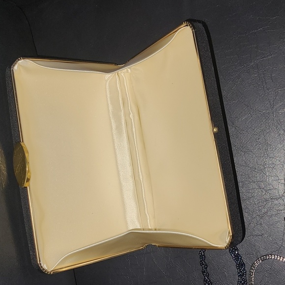 💕Lot of 4 Evening Handbags NWT and NWOT💕 - Picture 7 of 14